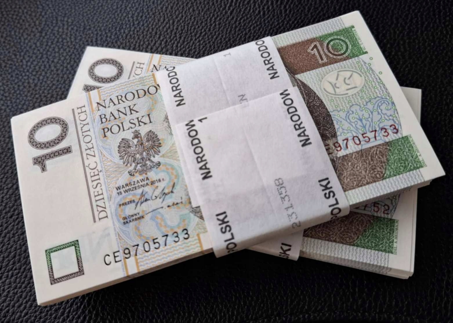 * POLSKA 100 sztuk x 10 złotych 2016 P-183 * UNC * seria CE* paczka