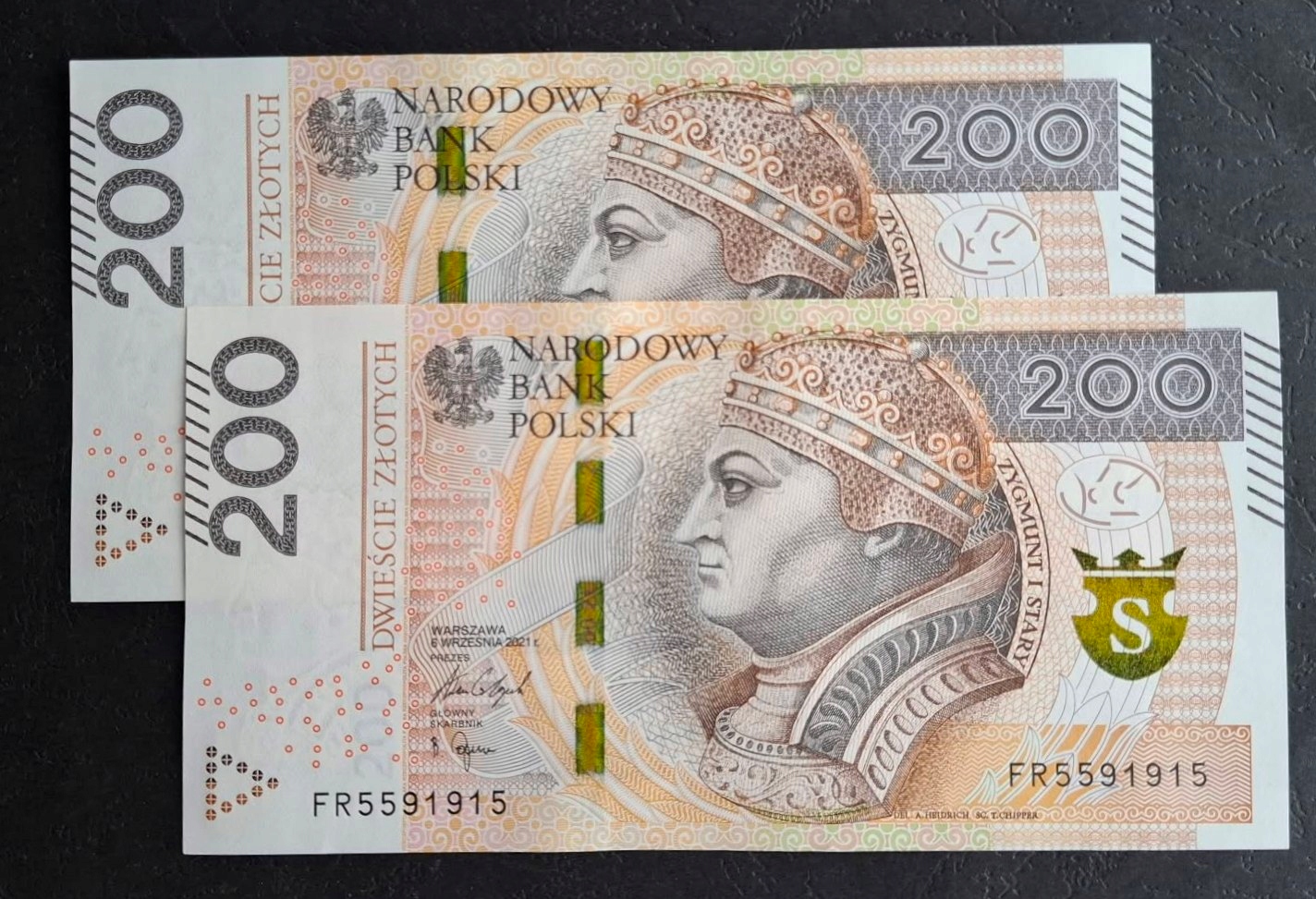 * POLSKA 200 złotych 2021 P-189 * stan UNC/aUNC * seria FR *